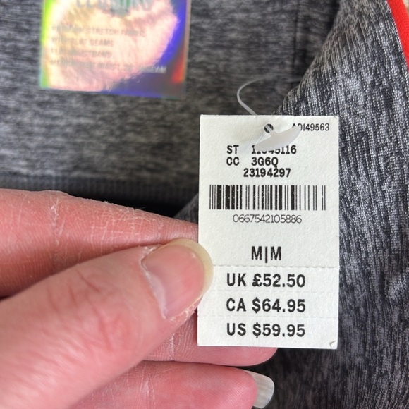 NWT PINK Victoria’s Secret reversible leggings sz med - Picture 8 of 8